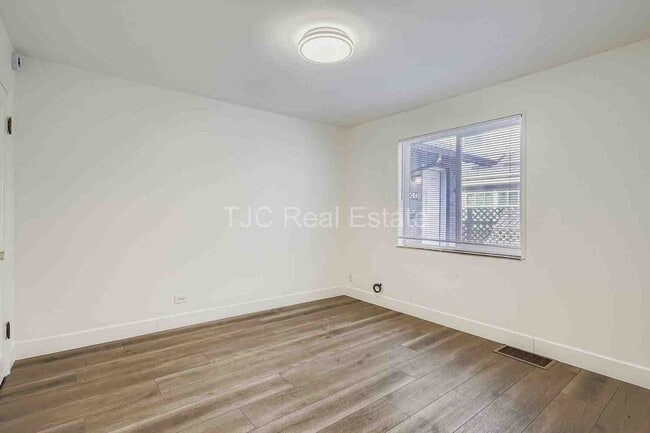 Building Photo - WAIVED APPLICATION FEES