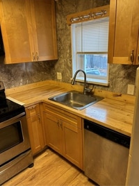 Building Photo - 2 Bedroom Anne Arundel County