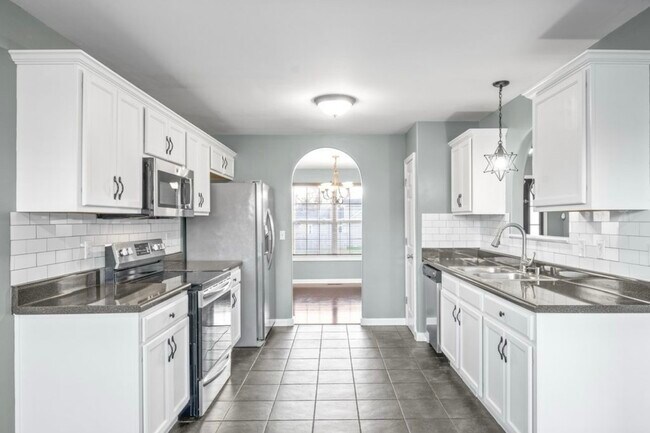Building Photo - 1354 Loren Circle