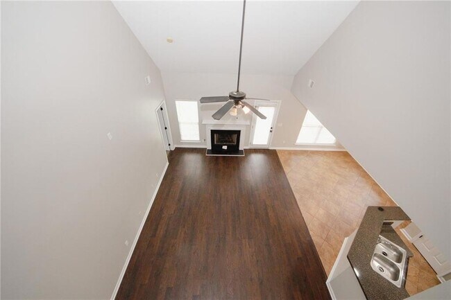 Building Photo - 7000 Lunar Blue Way