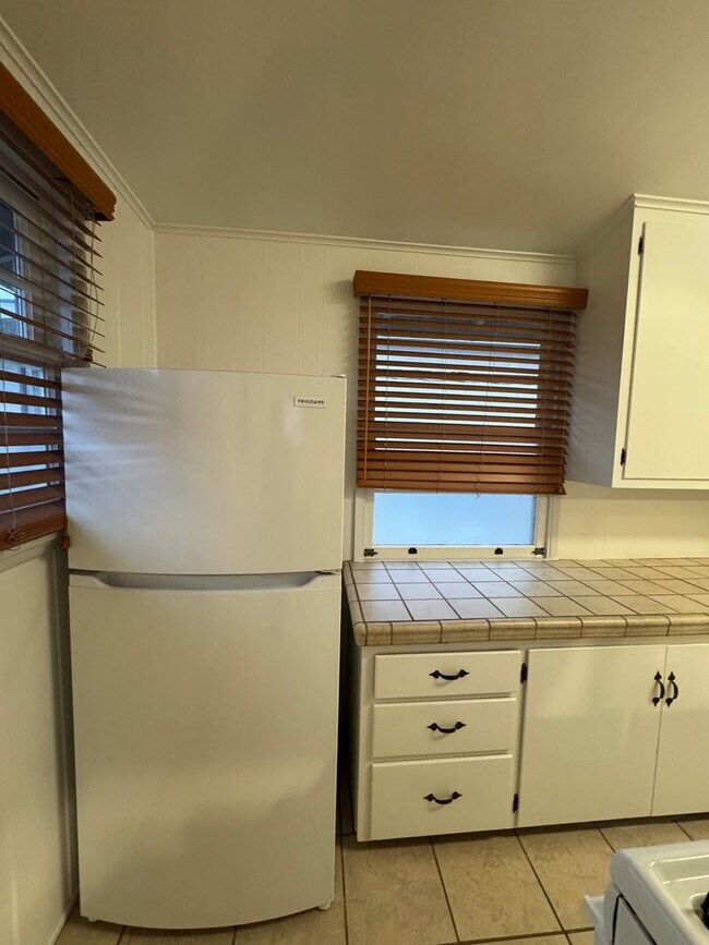 Building Photo - Charming studio apartment in the heart of ...