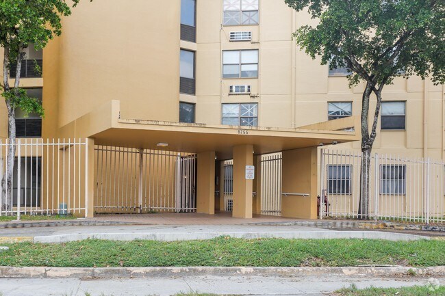 Building Photo - Little River Plaza
