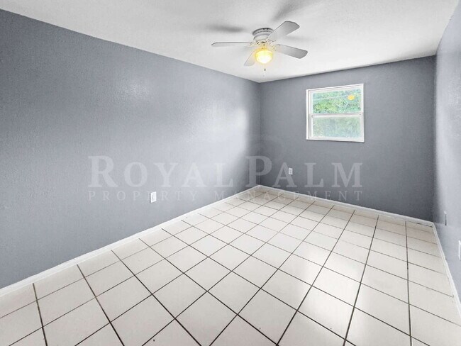 Building Photo - 6617 Warwick Cir