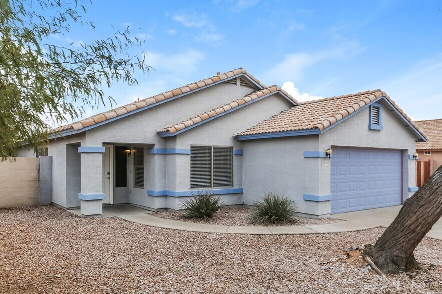 Building Photo - 4513 N 88th Ave