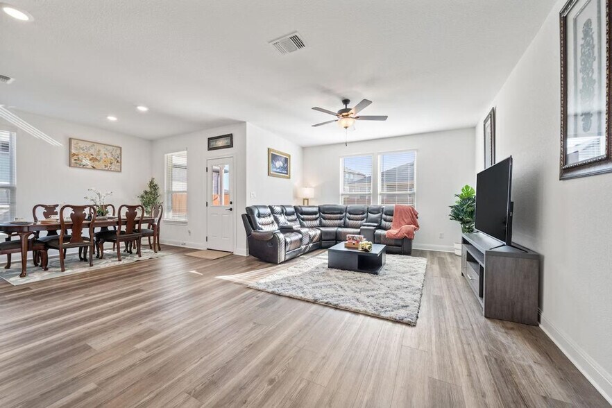 Building Photo - 12105 Bacalar Bnd