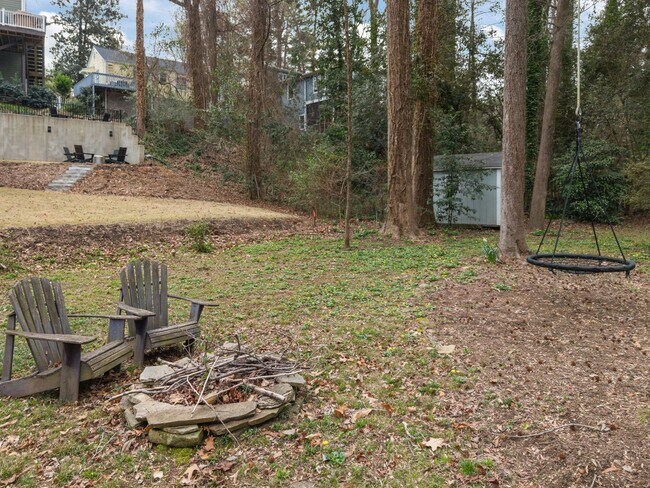 Building Photo - Charming 1 Bed, 1 Bath Duplex with Office/Flex Space near Five Points, Downtown Raleigh