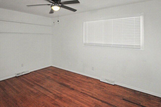 Building Photo - Updated 3-Bedroom Ranch with Modern Finishes & Timeless Charm