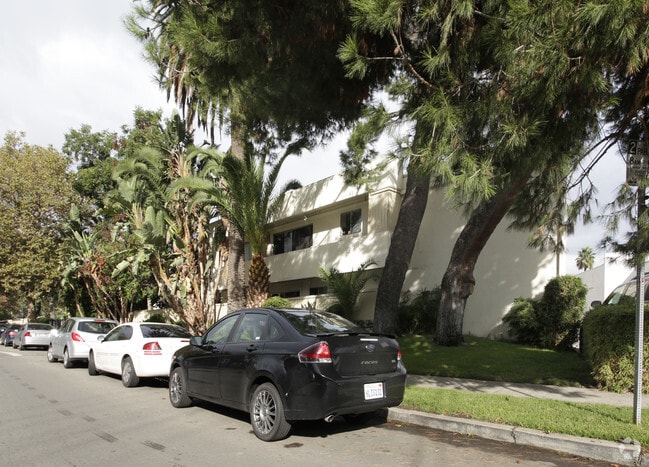 Primary Photo - 10725 Acama St