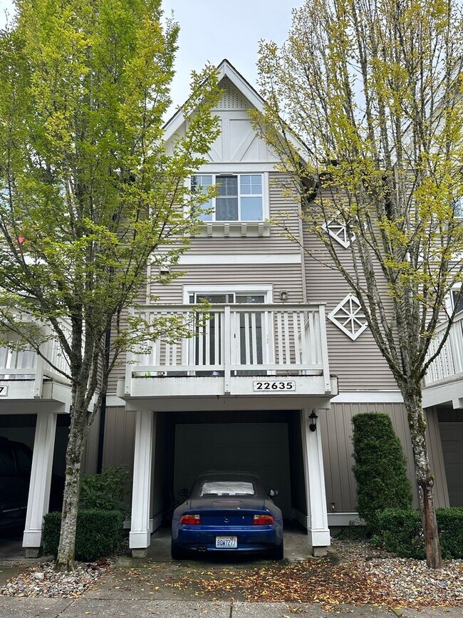 Building Photo - 2Bd/2.5Ba Redmond Townhouse