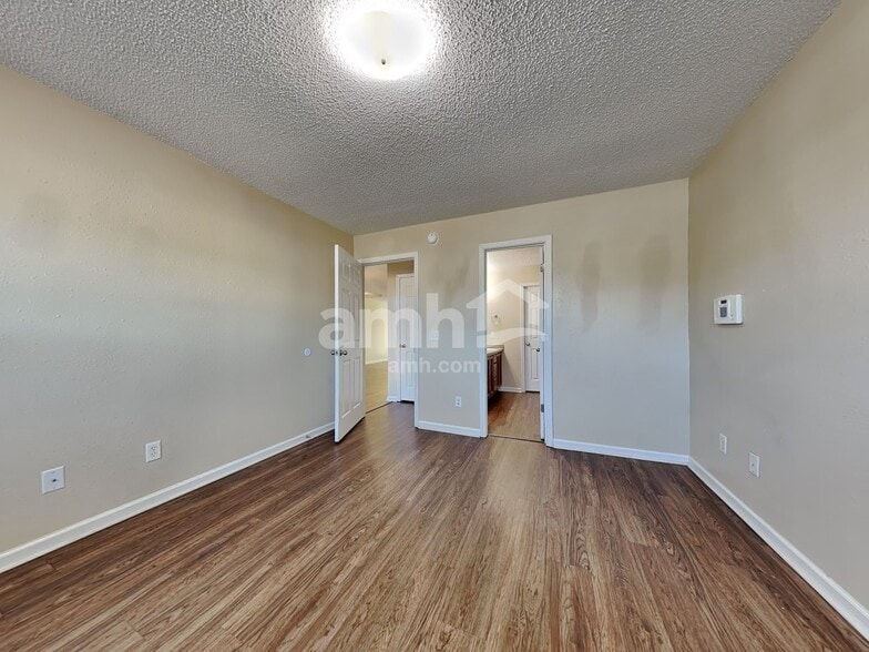 Building Photo - 67 Corsair Cir