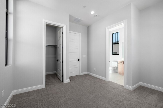 Building Photo - 980 Natural Harmony St