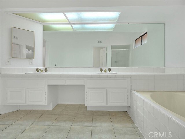 Building Photo - 1548 Vallecito Dr