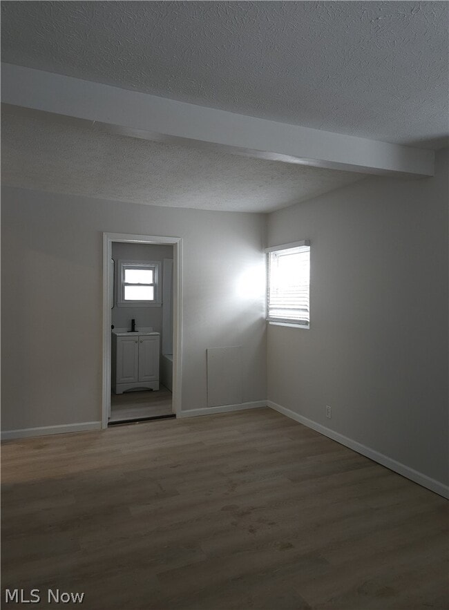 Building Photo - 2430 Talbot St