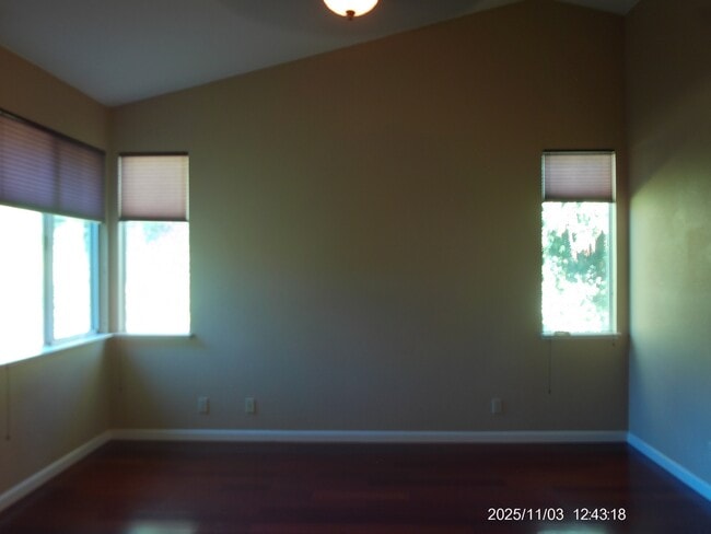 Building Photo - 1325 Jamie Dr