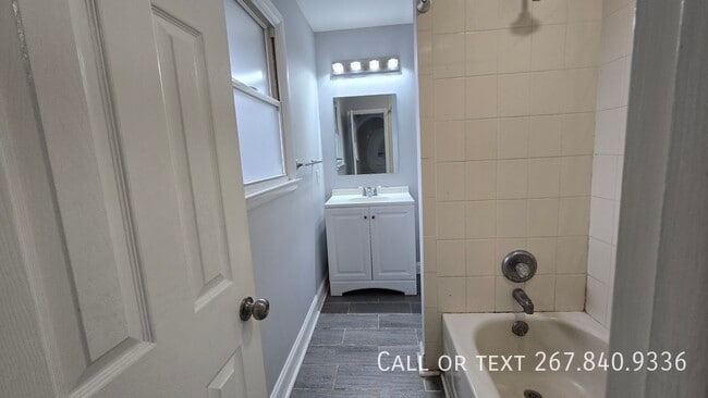 Building Photo - 929 Jacksonville Rd