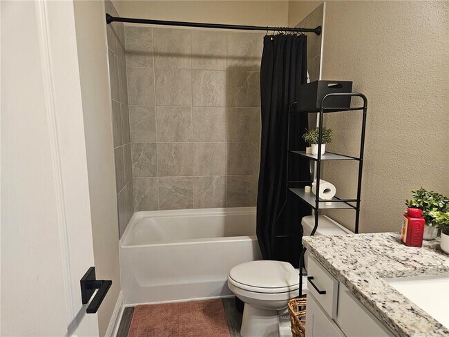 Building Photo - 7853 Somersworth Dr