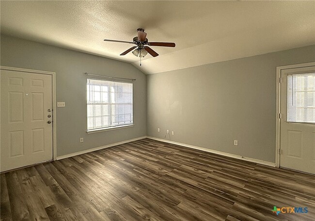 Building Photo - 2710 Ashley Dr