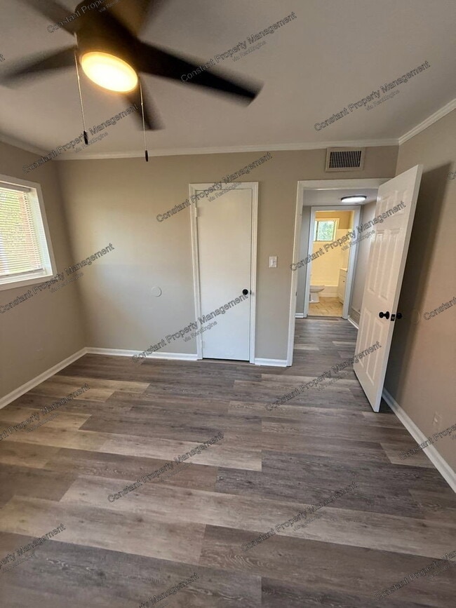 Building Photo - 4221 Ayers Rd