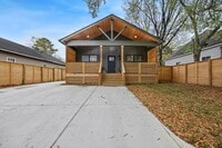 Building Photo - 2505 Vance Ave