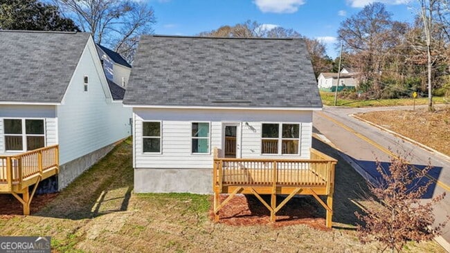 Building Photo - New Construction open concept, 3 bedroom home in Lagrange! Must see!