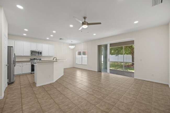 Building Photo - 8190 Silver Birch Way