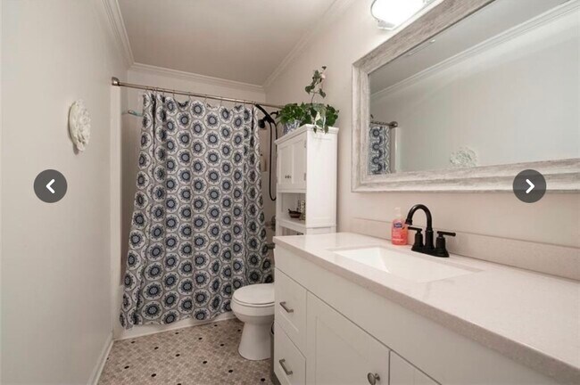 Building Photo - 4433 Sardis Dr