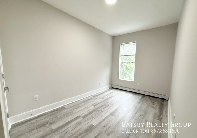 Building Photo - 11 Ruggles St