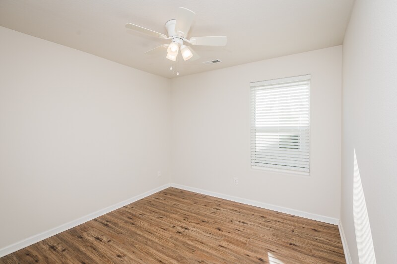 Building Photo - 130 Trailwood Ct