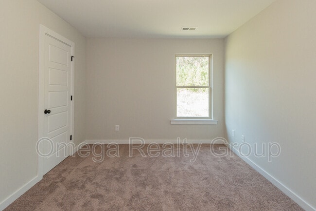 Building Photo - 112 Brookside Way