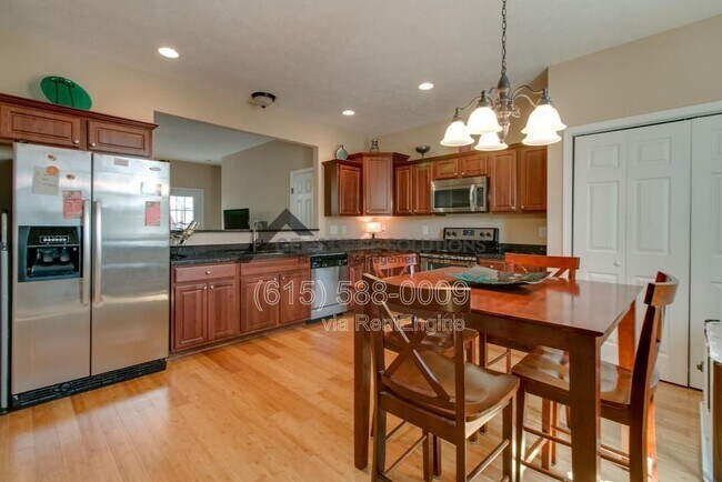 Building Photo - 921 Spence Enclave Ct