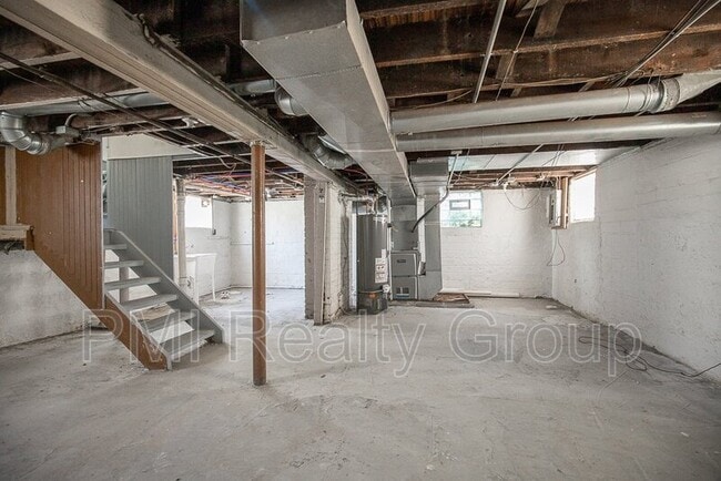 Building Photo - 12203 Castlewood Ave