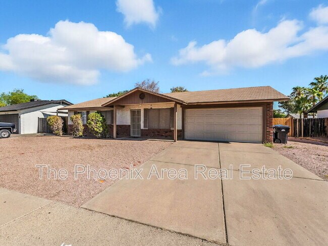 Building Photo - 3109 E Pueblo Ave