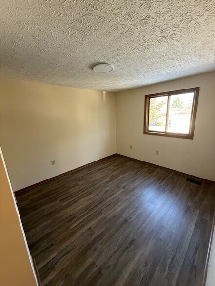 Building Photo - 3479 Westpoint Dr