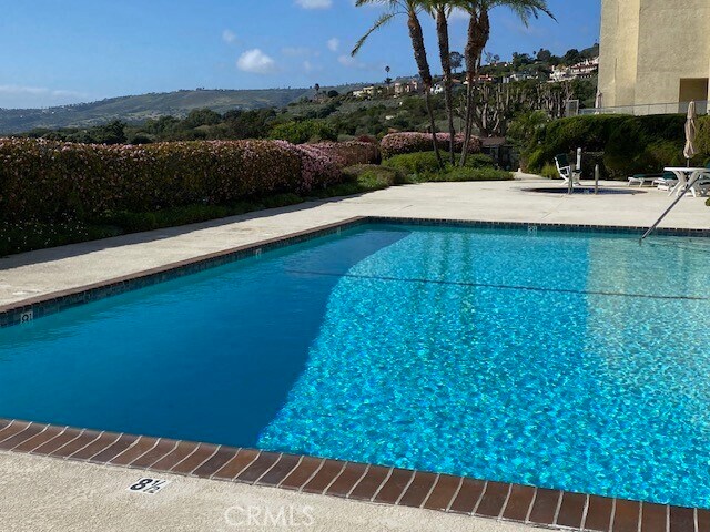 Building Photo - 3200 La Rotonda Dr