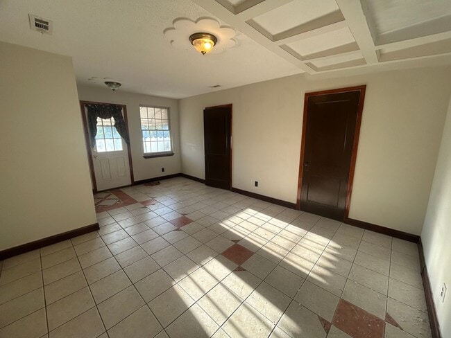 Building Photo - 5827 Lumley St