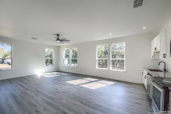 Building Photo - 2066 Dry Creek