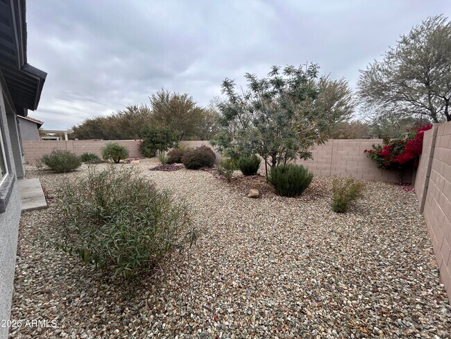 Building Photo - 16776 W Vereda Solana Dr.