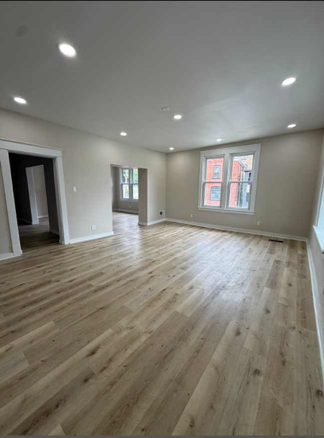 Building Photo - Giant, Newly Renovated Home in New Kensington!