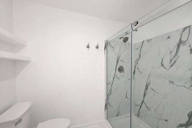 Building Photo - Executive 3 Bed Home with 3 Car Garage & Private Fenced Yard