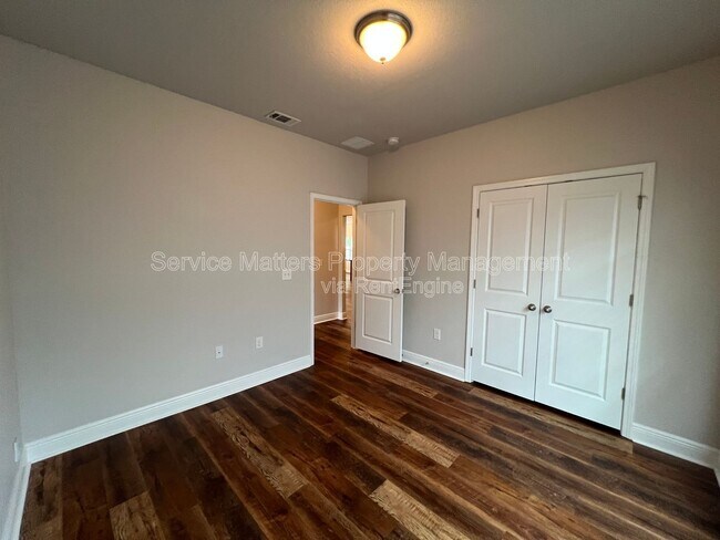 Building Photo - 5257 Parkside Dr