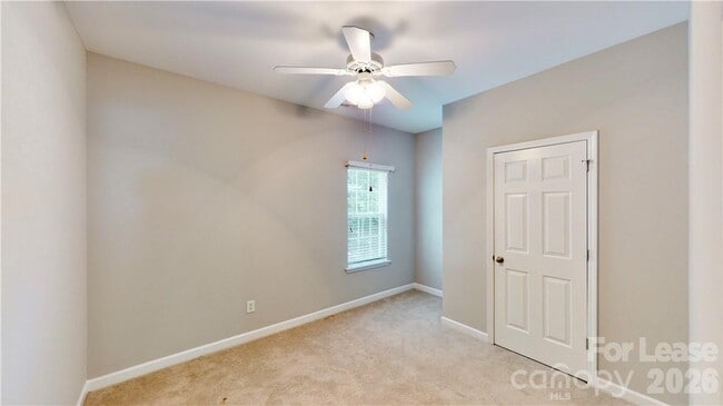 Building Photo - 8321 Suttonview Dr