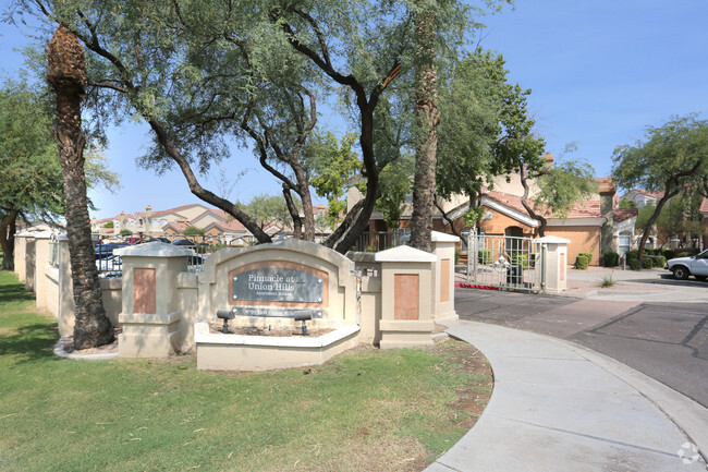 Building Photo - Cortland Desert Ridge