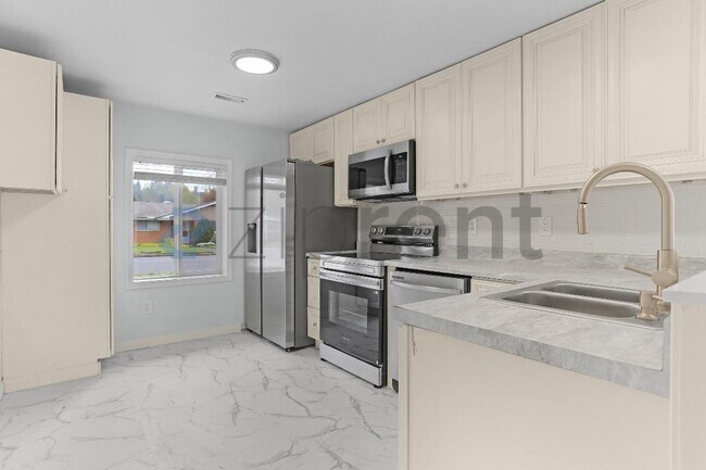 Building Photo - 1413 12th St NE