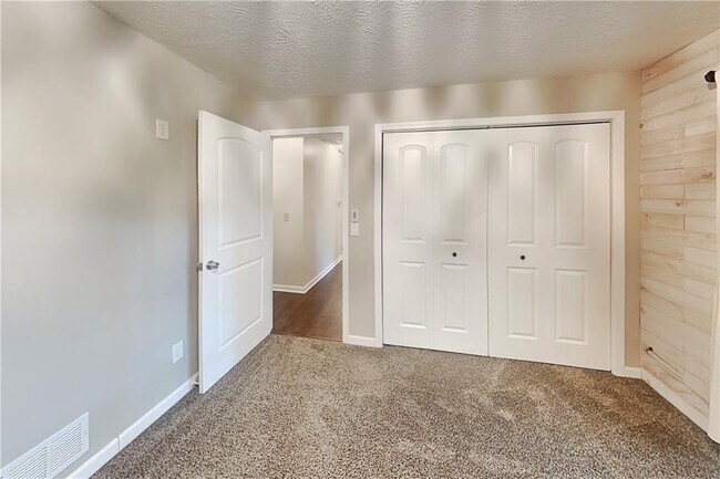 Building Photo - 4623 Huntridge Dr