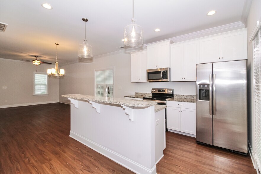 Building Photo - 58 Highland Forest Cir