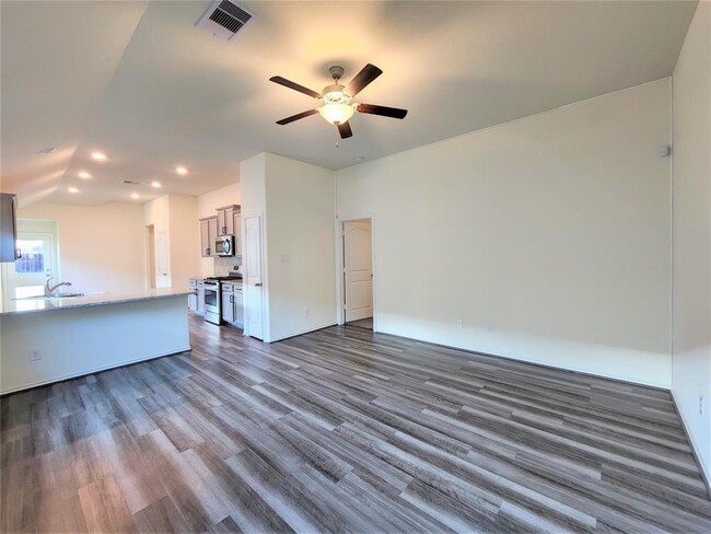 Building Photo - 25702 Royal Catchfly Rd