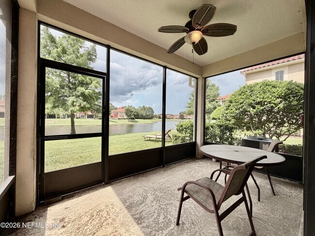 Building Photo - 13527 Montecito Pl