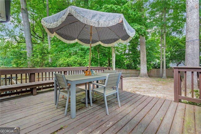 Building Photo - 2357 Cortez Way NE