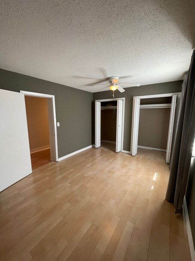 Building Photo - 3 Bedroom / 2 Bath Home Near Campus!