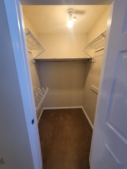 Building Photo - 1310 Louisville Rd